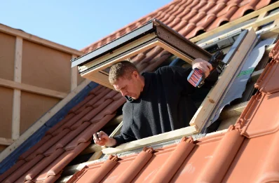 Pose de fenêtres de toit Velux à Lhomme